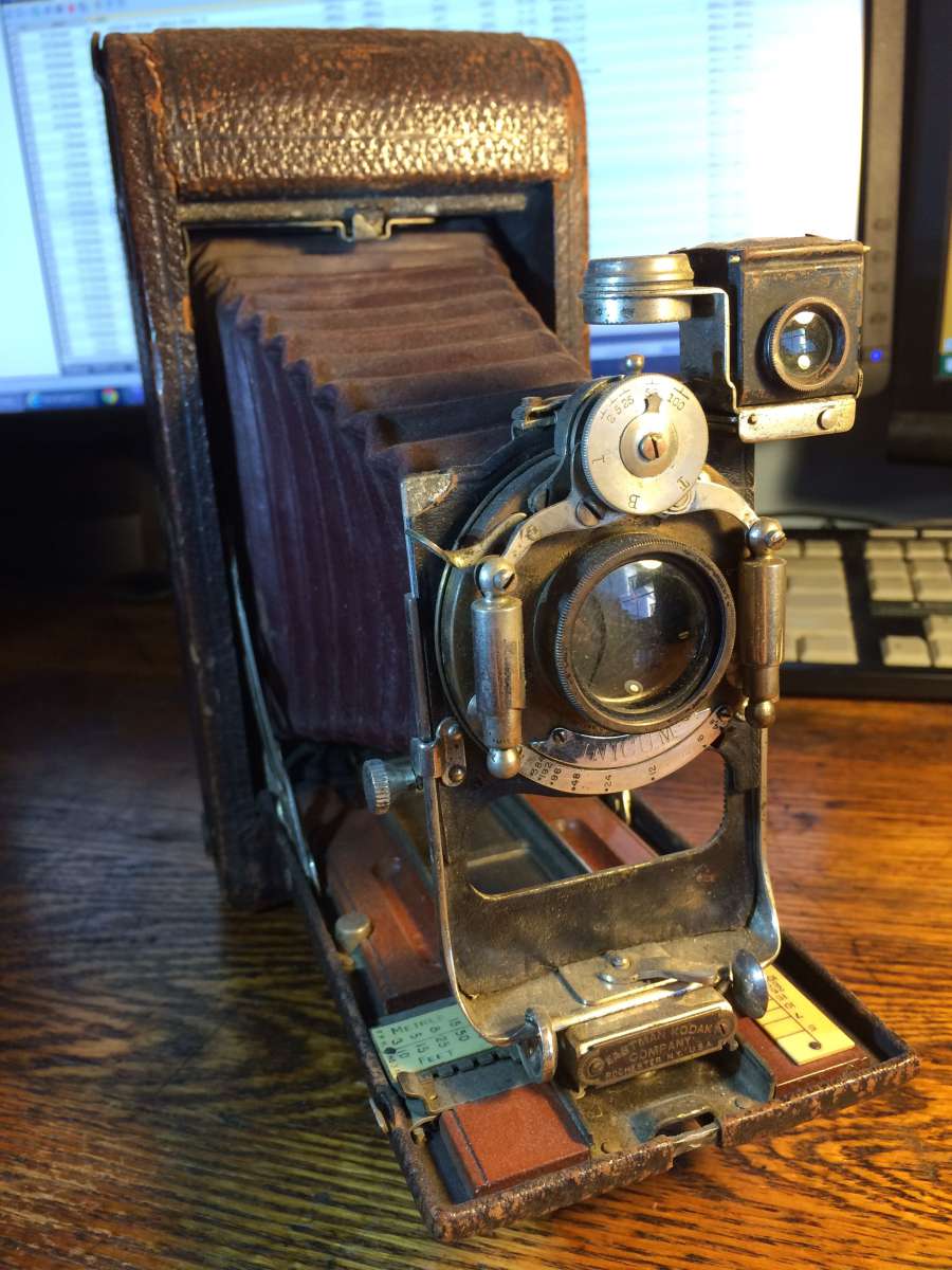 Photo of No. 3A Folding Pocket KODAK Camera Model B-2