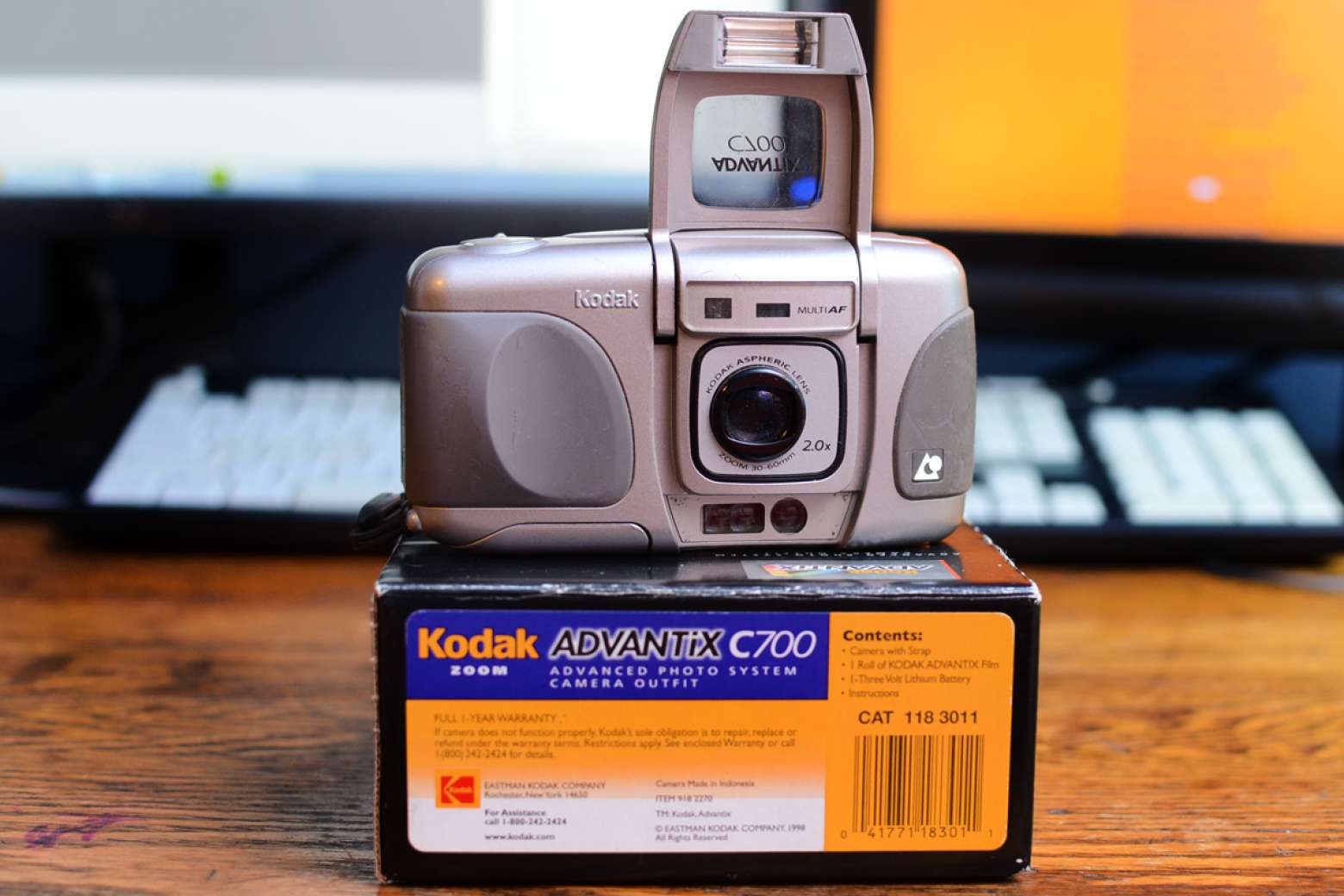 Photo of KODAK ADVANTIX C700 Zoom Camera