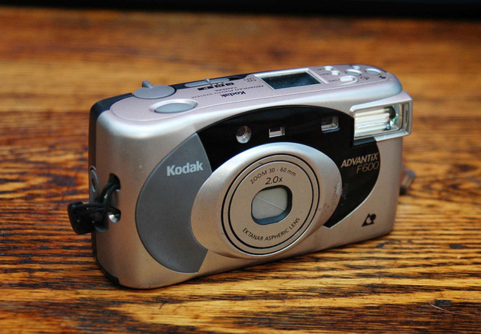Photo of KODAK ADVANTIX F600 Zoom Camera