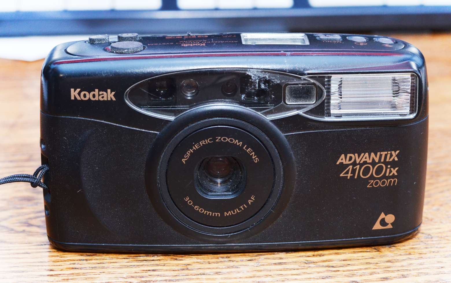 Photo of KODAK ADVANTIX 4100ix Zoom Camera