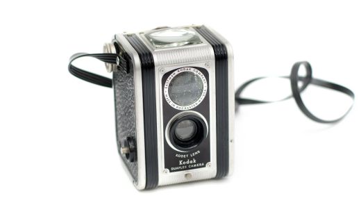 Photo of KODAK DUAFLEX Camera