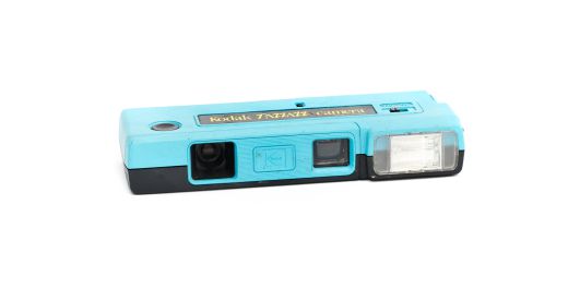 Photo of KODAK PAZZAZZ Camera - rose and turquoise